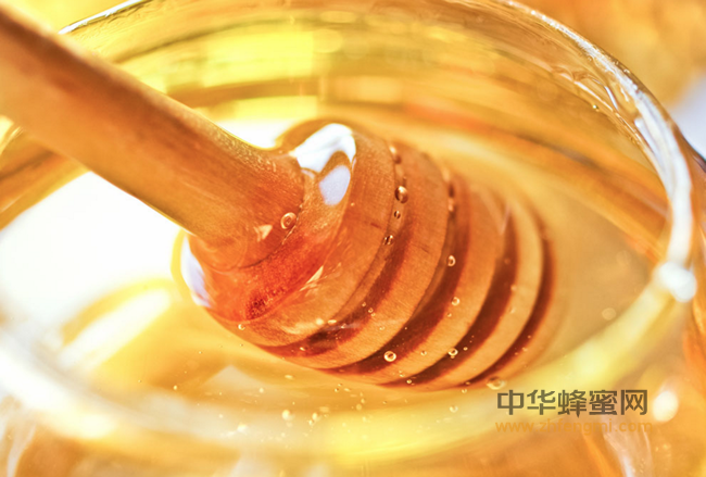 蜂蜜是“老年人的牛奶”也是蜂疗的必需品